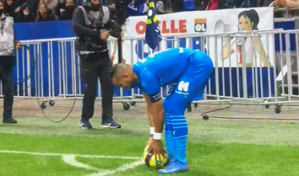 拉米罗告别国安：能加盟国安是我的荣幸，北京我永远爱你（拉米罗深情告别国安：效力是我的荣幸，北京永远在我心中）