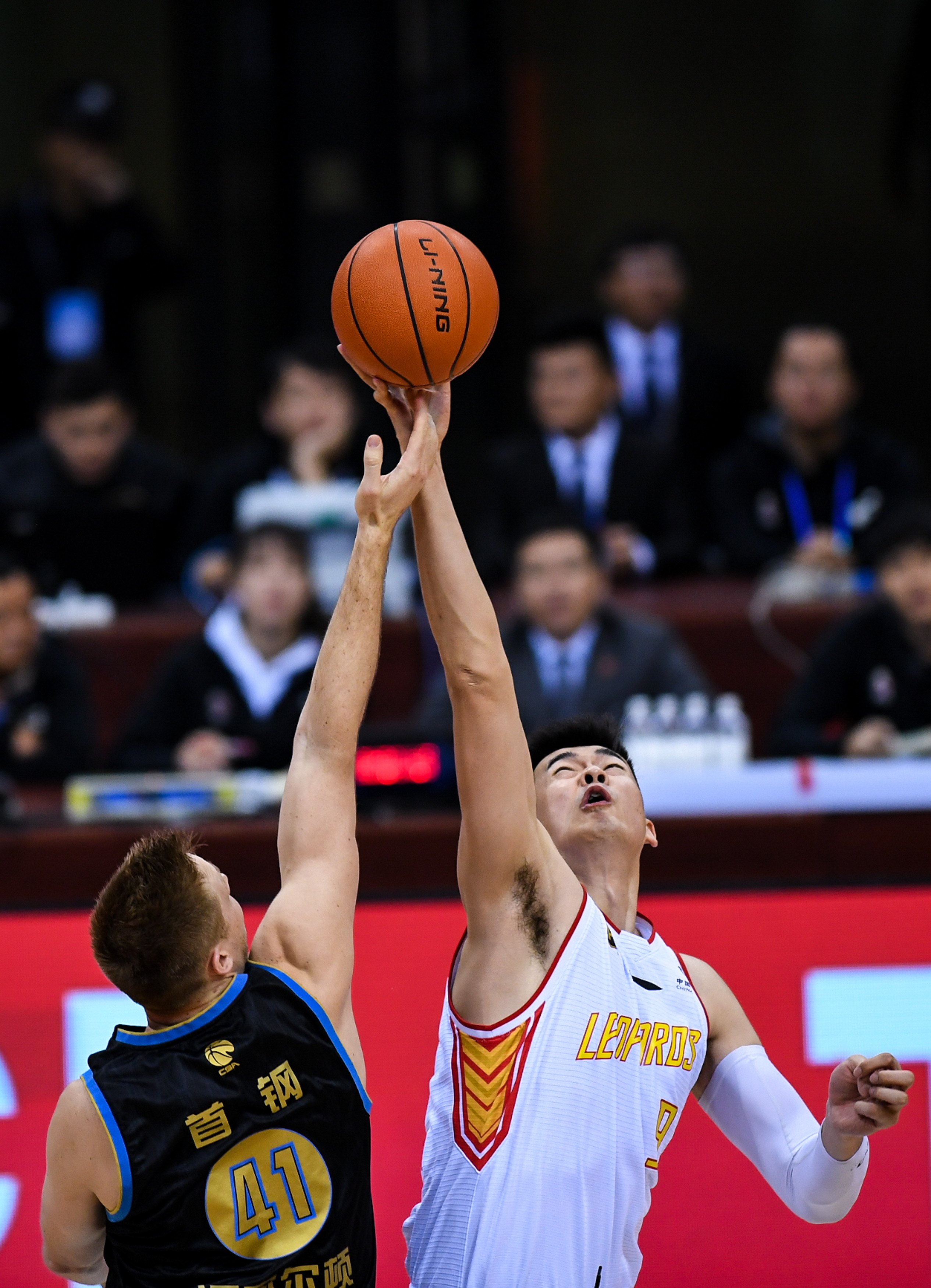 德转朱艺：黎巴嫩裁判组执法国安VS麦克阿瑟的亚冠联赛（德转记者朱艺透露：黎巴嫩裁判组将吹罚国安VS麦克阿瑟的亚冠联赛）