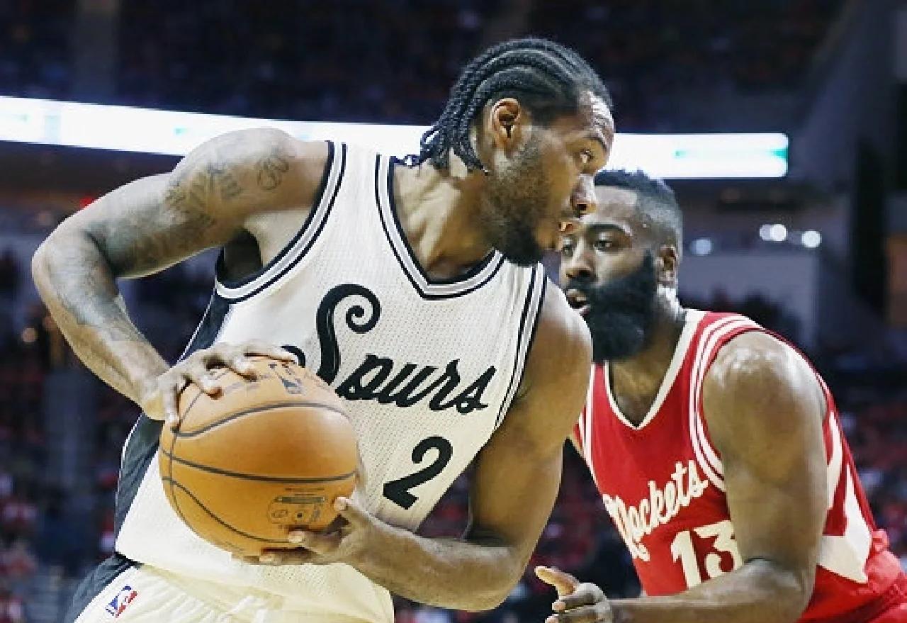 队报：法国队世界杯26人大名单已经确定16人，竞争很激烈（队报：法国队世界杯26人名单已锁定16席，名额之争白热化）