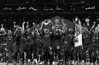 官方：罗杰斯出任库迪西亚主教练，据悉双方签约两年半（库迪西亚官宣罗杰斯上任主帅，合同两年半）