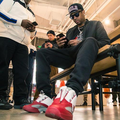 埃默松：我并不怀念在米兰的日子；那儿的人聊我比聊C罗还多（埃默松直言不怀念米兰：当地谈论我比谈C罗还频繁）