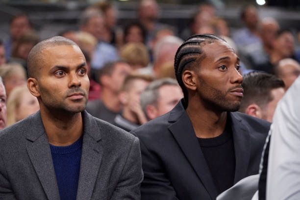 沙特基金和国际足联携手，为发展中国家体育基建提供财政支持（沙特基金与国际足联联手，资助发展中国家体育基础设施建设）