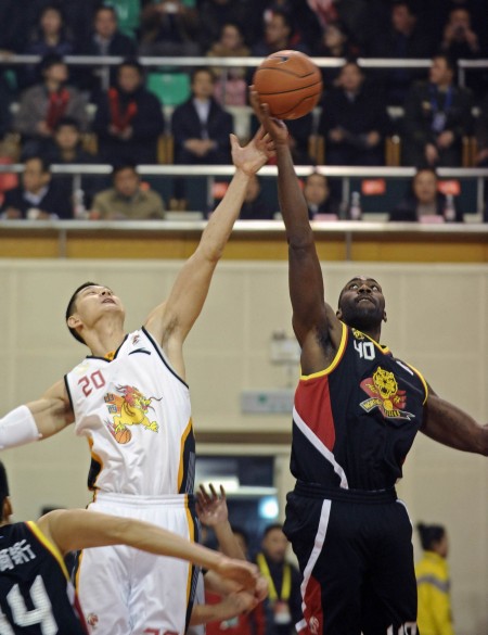 🎮HLE 2-1 DK：Kanavi暴躁巨魔葬送好局，DK扳回一城（🎮HLE 2-1 领先DK：Kanavi巨魔关键失误，DK扳回一城）