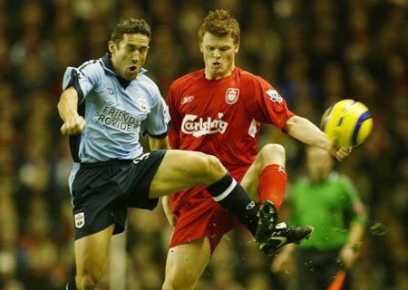 太攀蛇官方：队内得分王麦克维由于孩子出生，缺席今日对阵老鹰（太攀蛇官宣：麦克维喜得贵子，将缺席今日与老鹰之战）