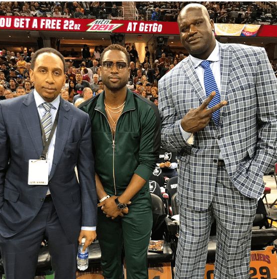 韩旭谈中国女篮新老交替：我觉得打到30出头应该问题不大（韩旭谈中国女篮新老更替：自信能战至三十岁出头无碍）