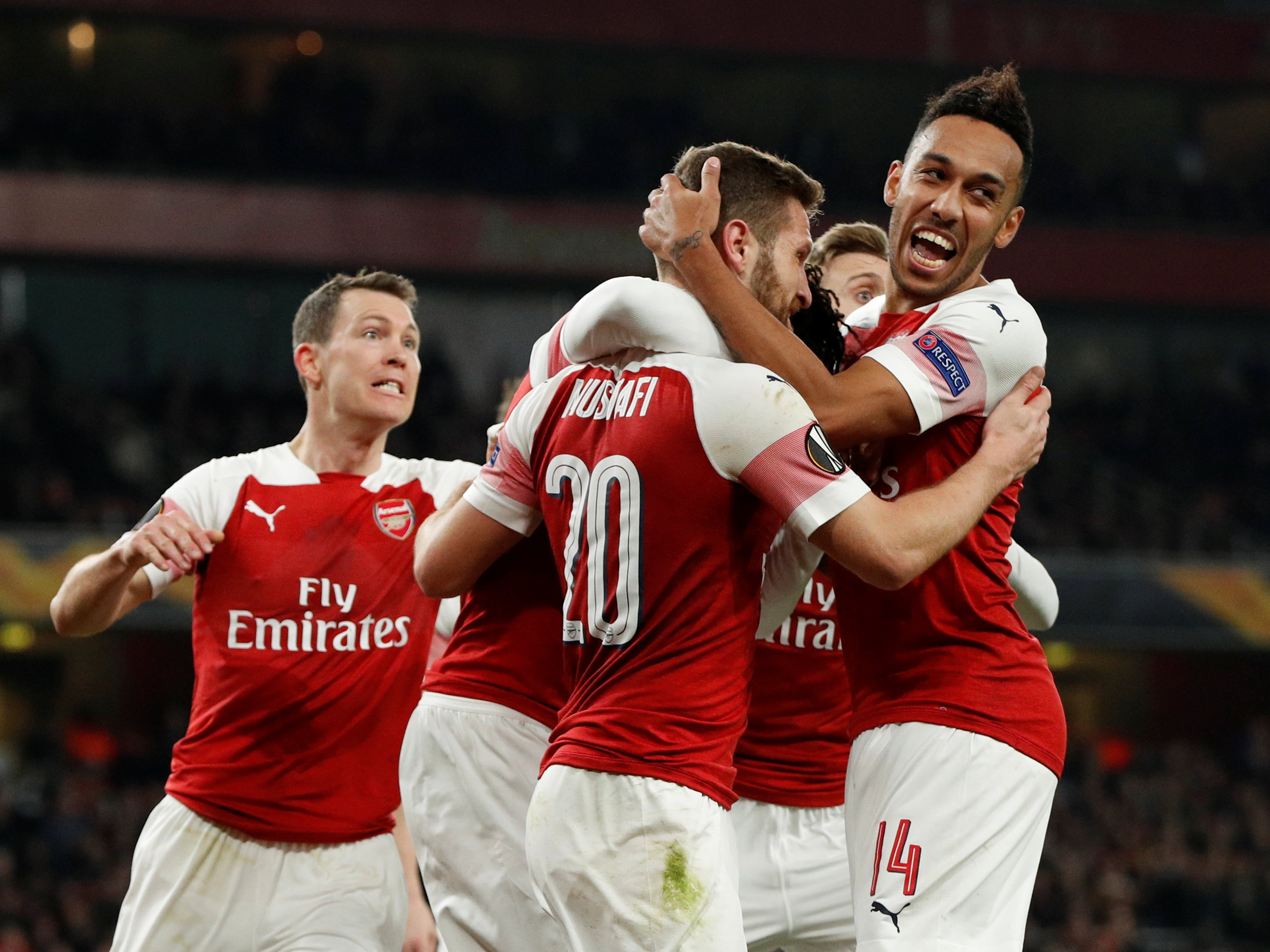 理疗师：DV9的伤和丁丁、卢卡库类似，可能需要3到5个月恢复（理疗师：DV9伤势类似丁丁和卢卡库，康复期或为3到5个月）