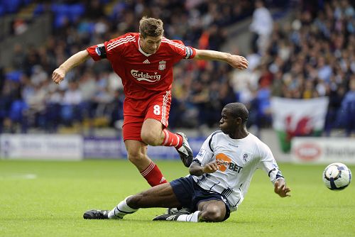 时隔27年重返世界杯正赛，苏格兰多地机场打出广告牌标语庆祝（苏格兰多地机场以广告牌标语庆贺球队时隔27年重返世界杯正赛）