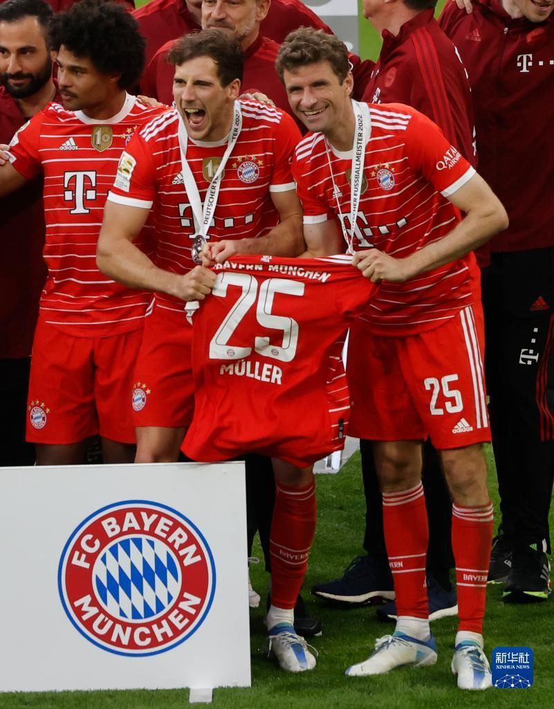 世体：巴萨密切关注福特外租的表现，他被视为未来的实际选项（世体：巴萨重点考察福特租借期表现，将其视作未来的现实选项）