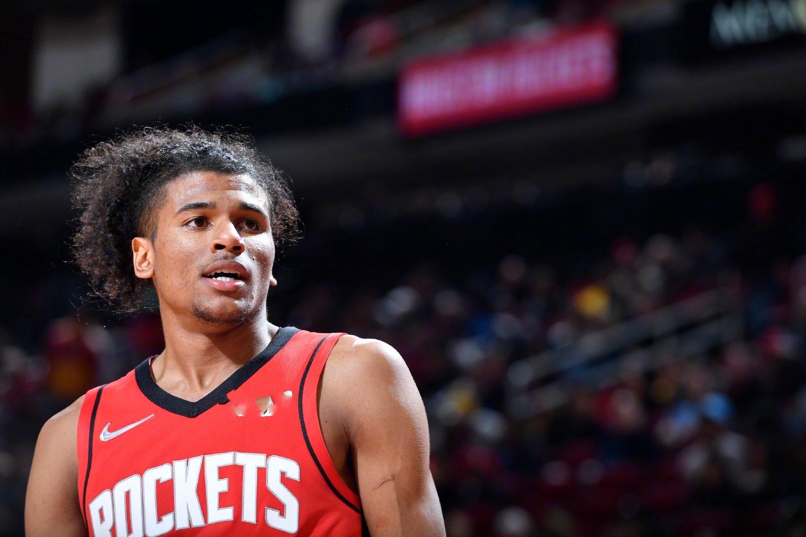 凯恩73场德甲比赛进75球，比同期进球数第二的吉拉西多21球（凯恩德甲73战75球，同期领先吉拉西21球）