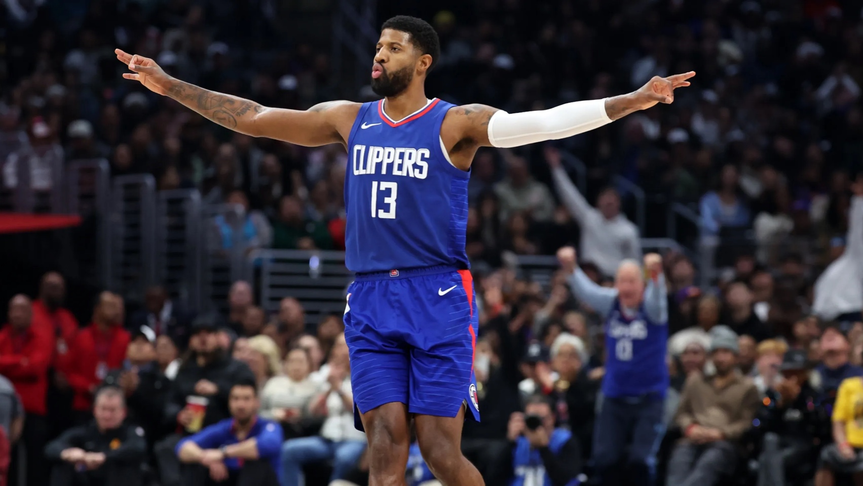 忘了那个他，皇社小将戈罗恰特吉多项数据强于上赛季苏比门迪（忘旧迎新：皇社新星戈罗恰特吉多项数据超越上季苏比门迪）